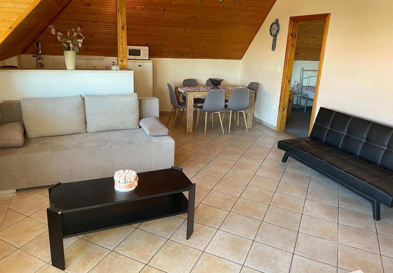 Esther Apartman Gyenesdiás エクステリア 写真