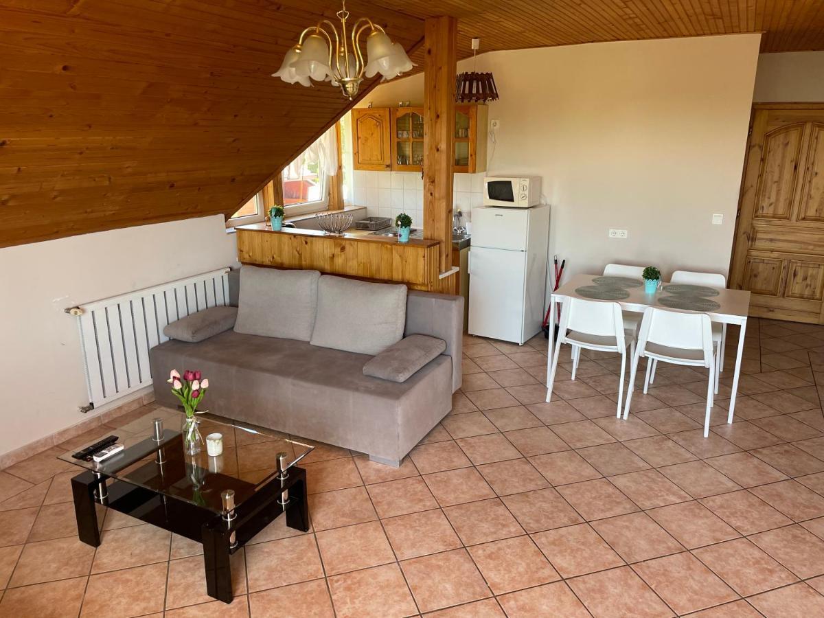 Esther Apartman Gyenesdiás エクステリア 写真